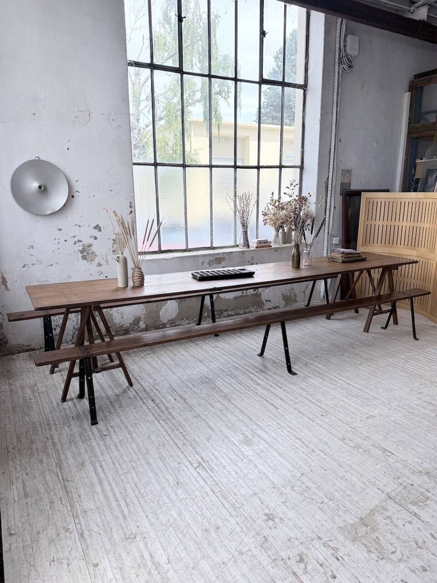 XXL trestle farm table 4m and its benches