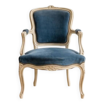 Louis XV cabriolet armchair in blue velvet and patinated wood