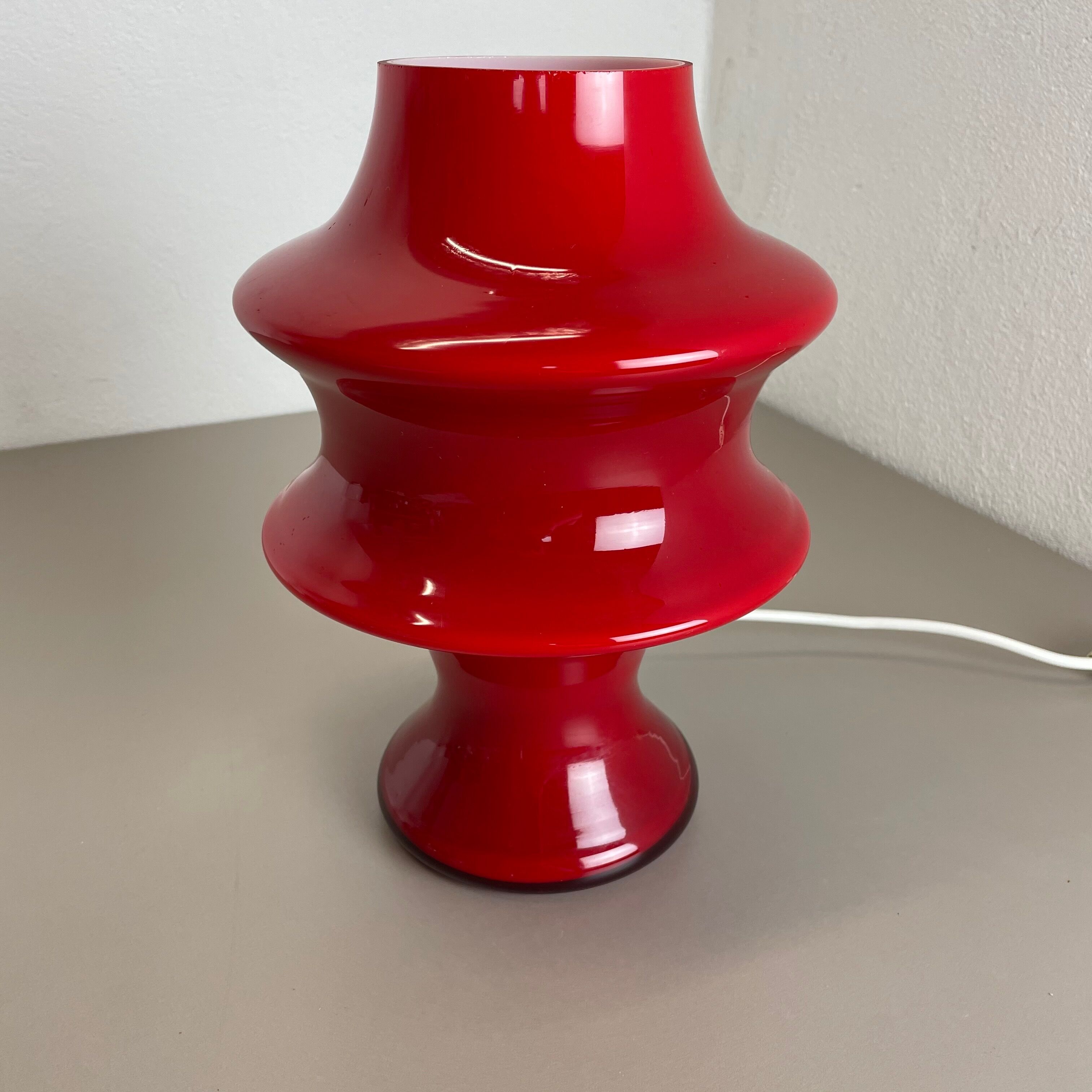 "Mushroom" Red Glass Table Desktop Light Made Hustadt Lights, Germany, 1970 No.2