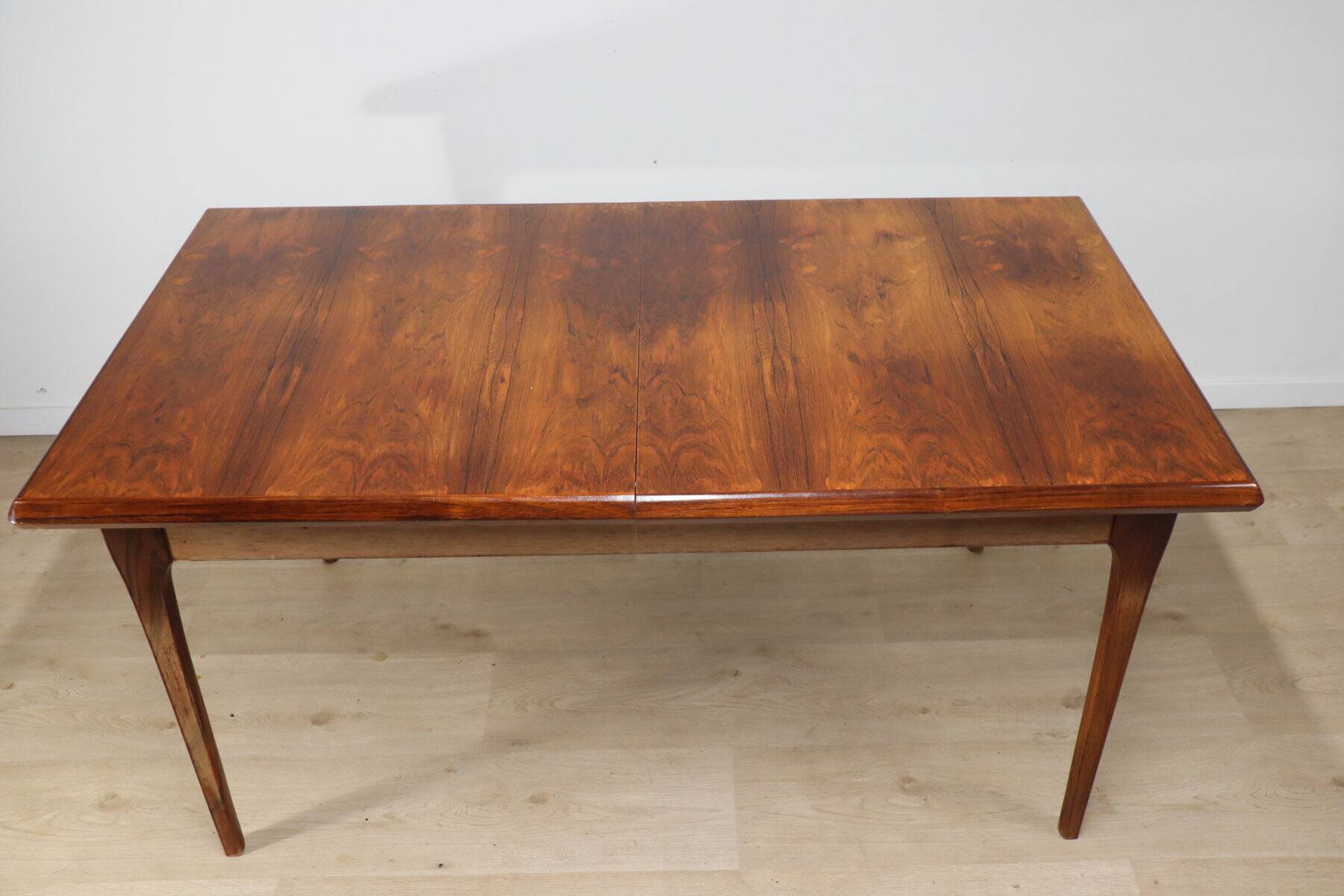 Scandinavian extendable rosewood dining table, 1960s