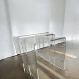 Tables gigognes et tables d'appoint vintage en plexiglas
