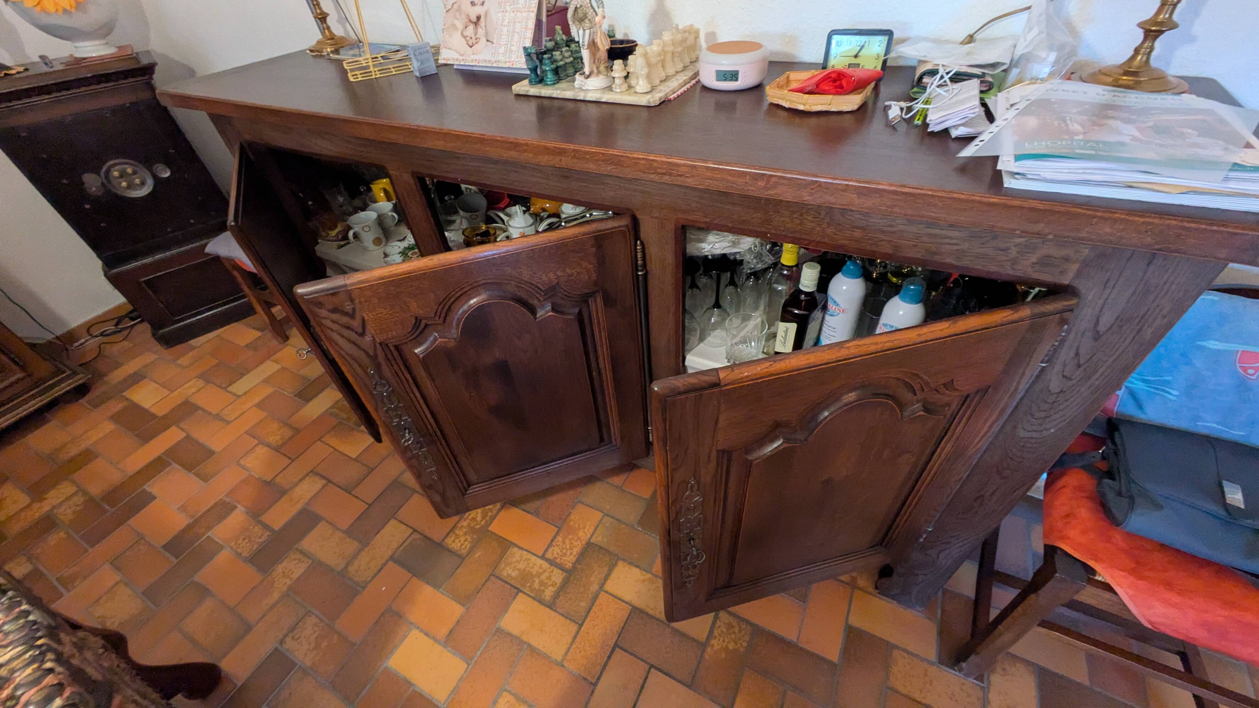 Very 3 doors solid oak