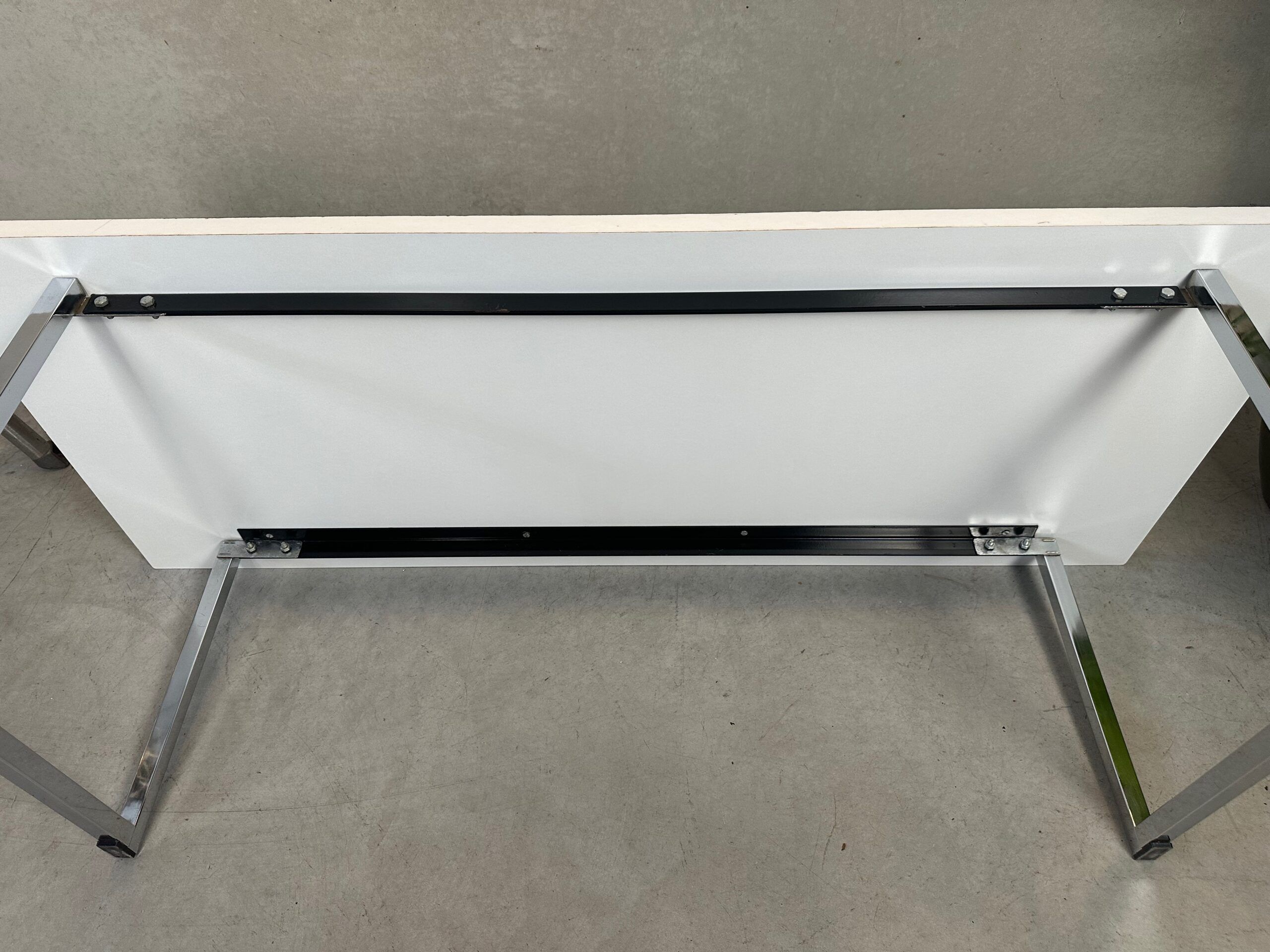 Table en formica vintage – étroite