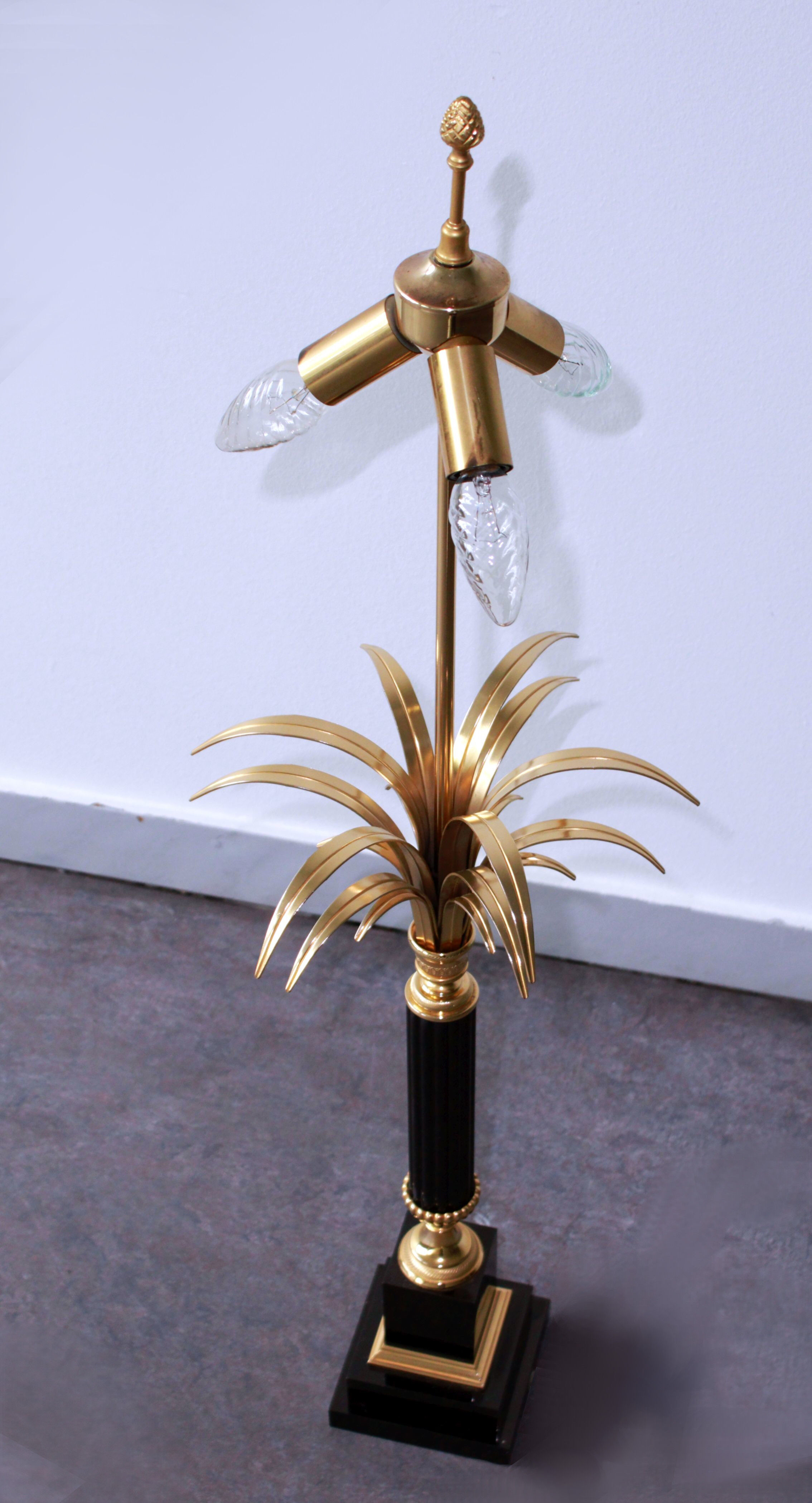 Neoclassical lamp, Boulanger, 1970.