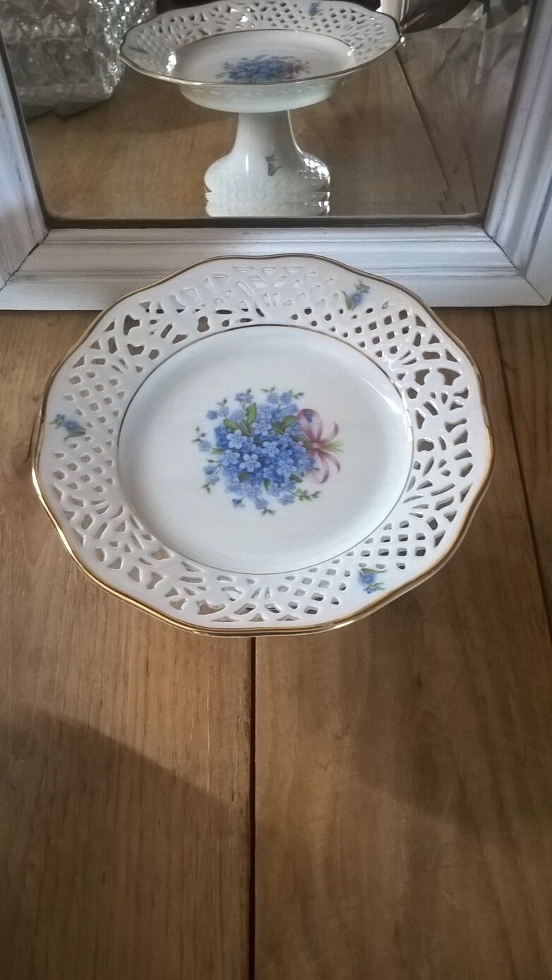 Purple schumann cake display Dish in porcelain bordered gilded old flea