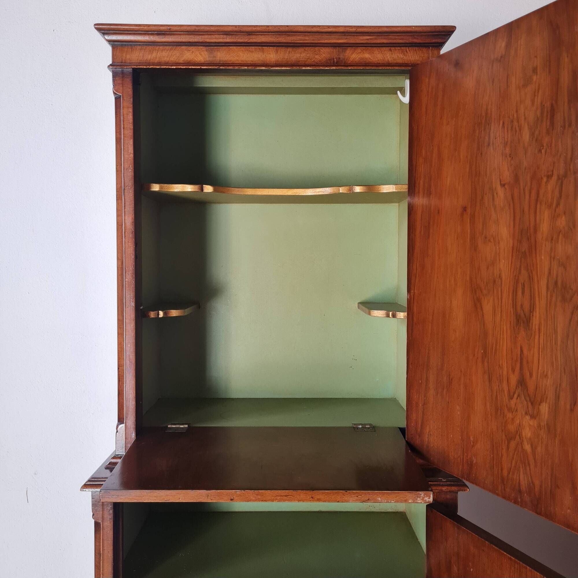 Walnut wardrobe 1930 - English storage furniture