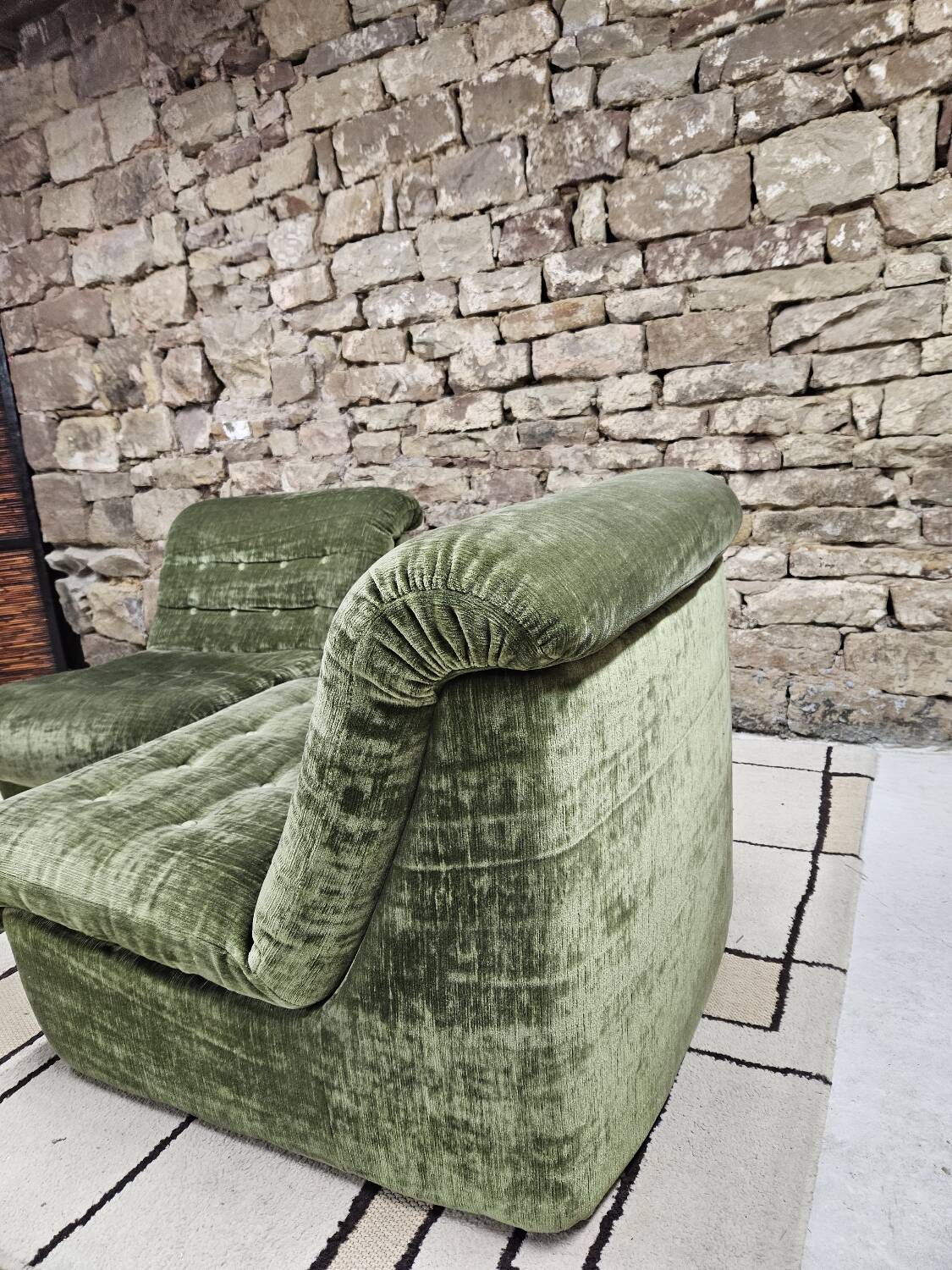 Pair of vintage velvet armchairs 1970"