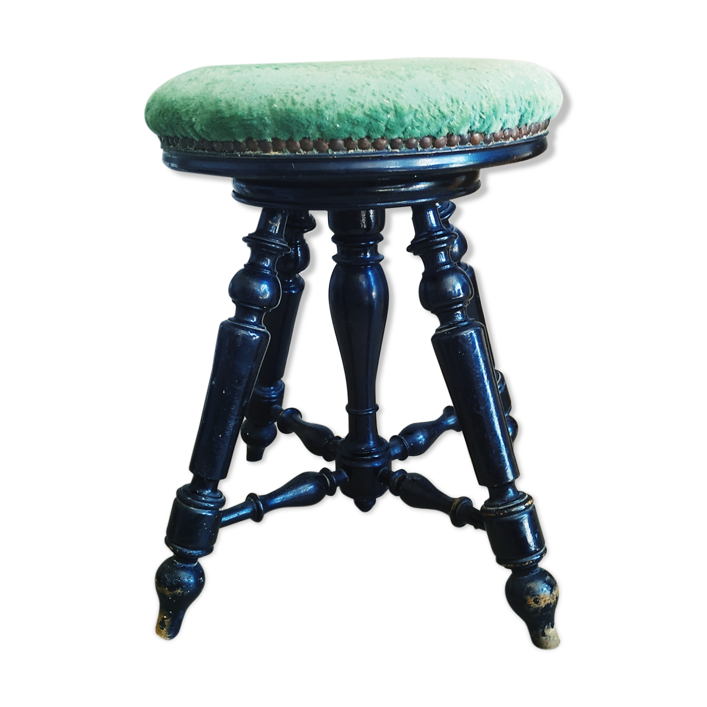 Napoleon III piano stool