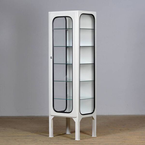 Cabinet médical vintage, années 1970