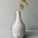 Vase en grès forme bouteille de Norbert Pierlot à Ratilly
