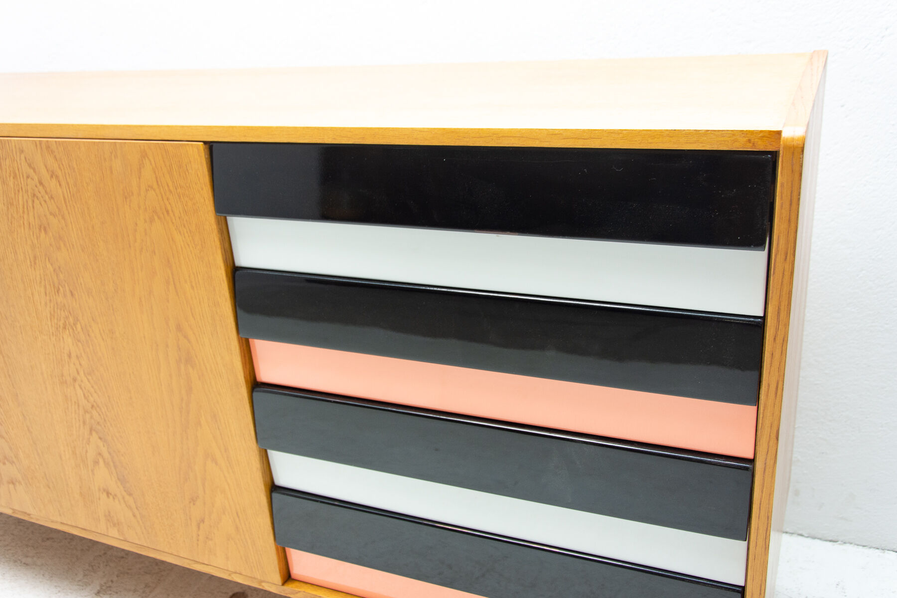Mid Century U-460 sideboard by Jiří Jiroutek for Interiér Praha
