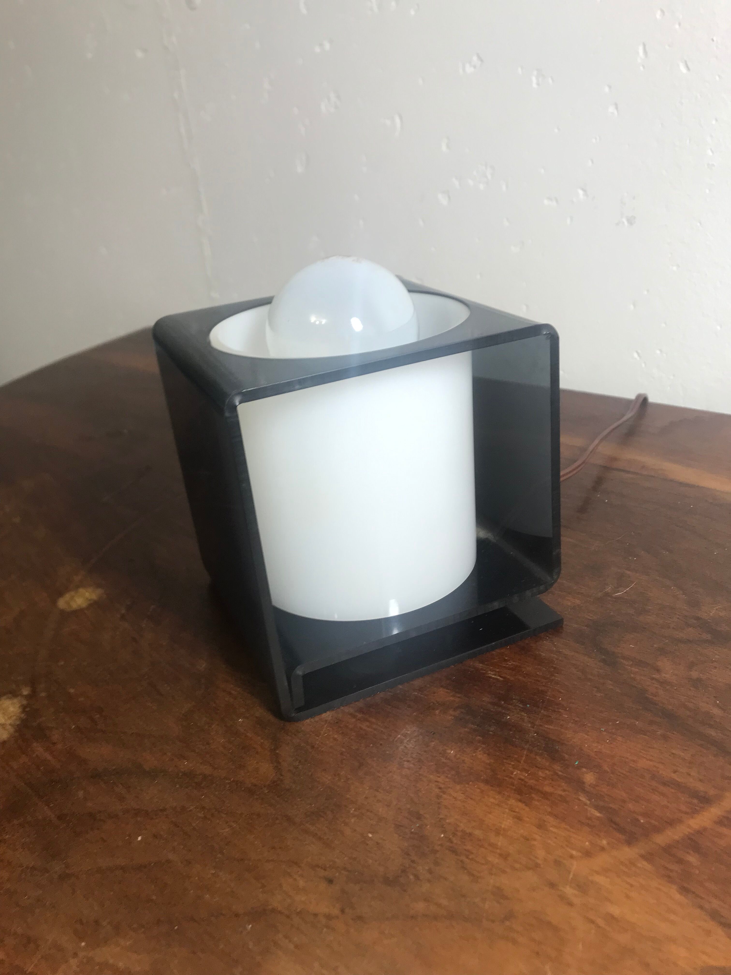 Cubic lamp 70's
