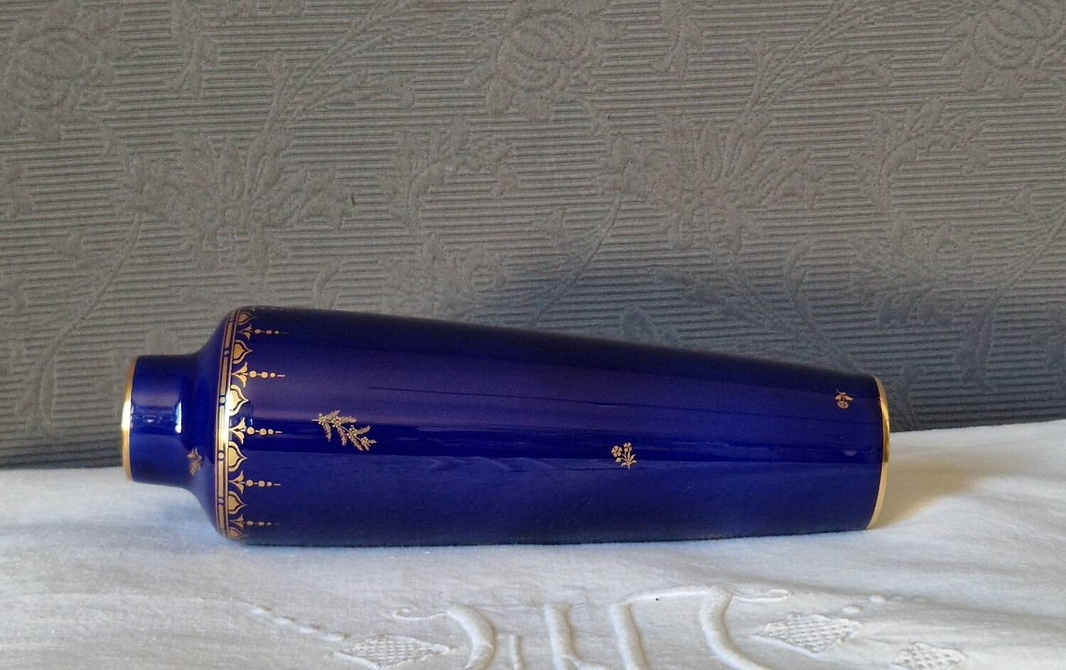 Art Deco porcelain vase National Manufacture of Sèvres