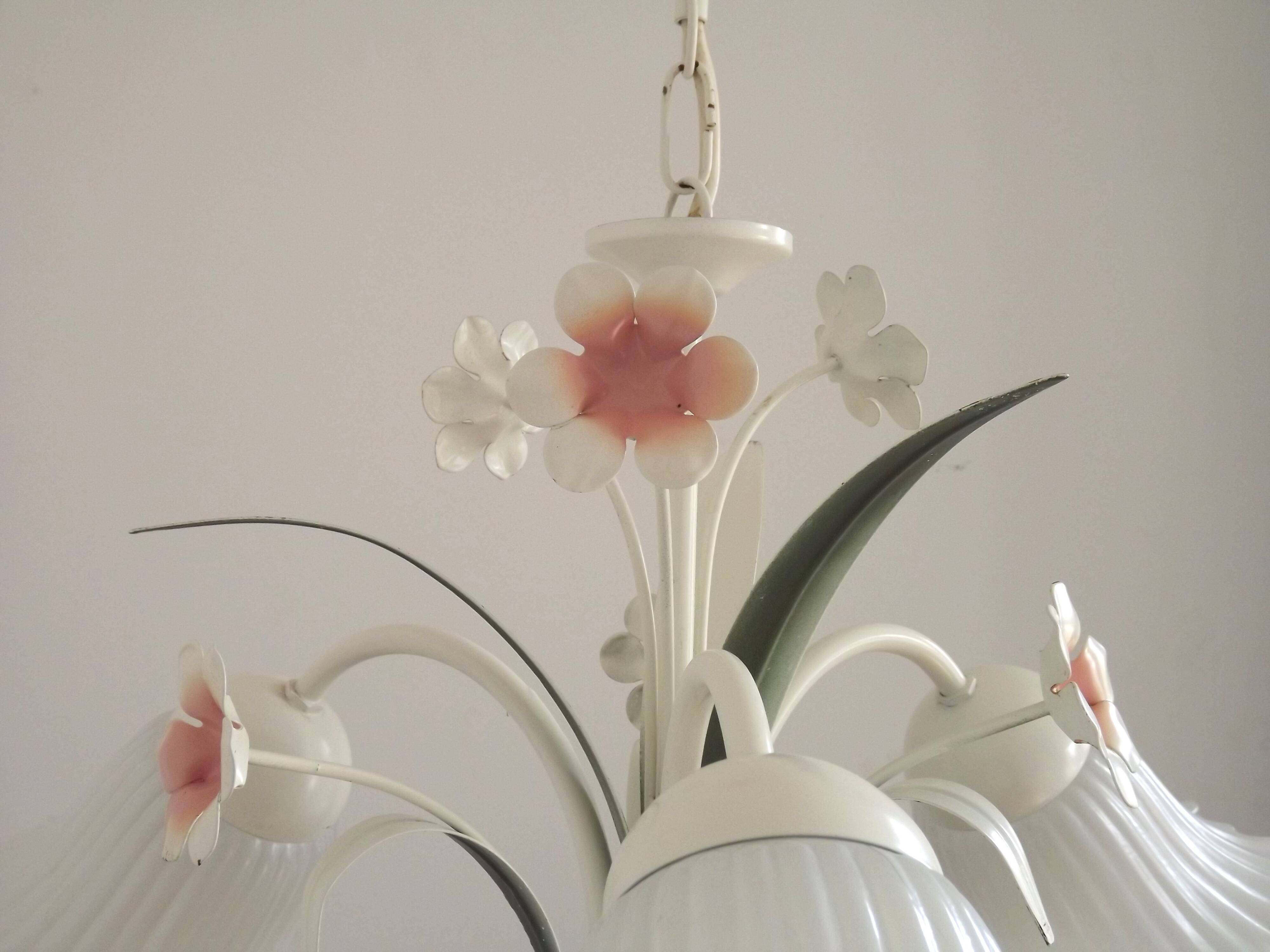Vintage 3-light chandelier in pink and white metal and glass shaped like flowers, France.