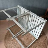 Folding table