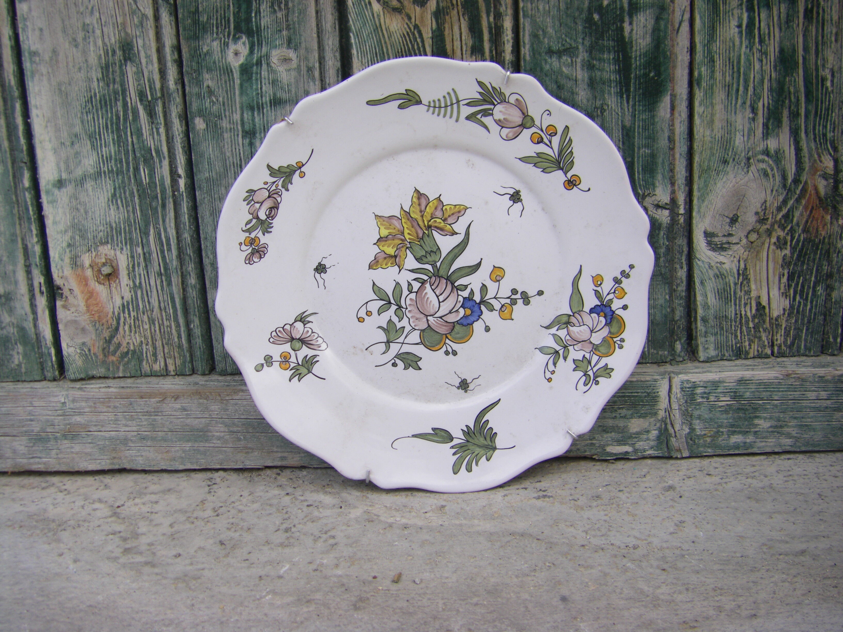 Earthenware plate by Émile Tessier