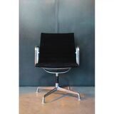 Fauteuil pivotant Charles et Ray Eames 1958