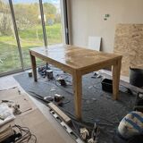 Table en bois massif