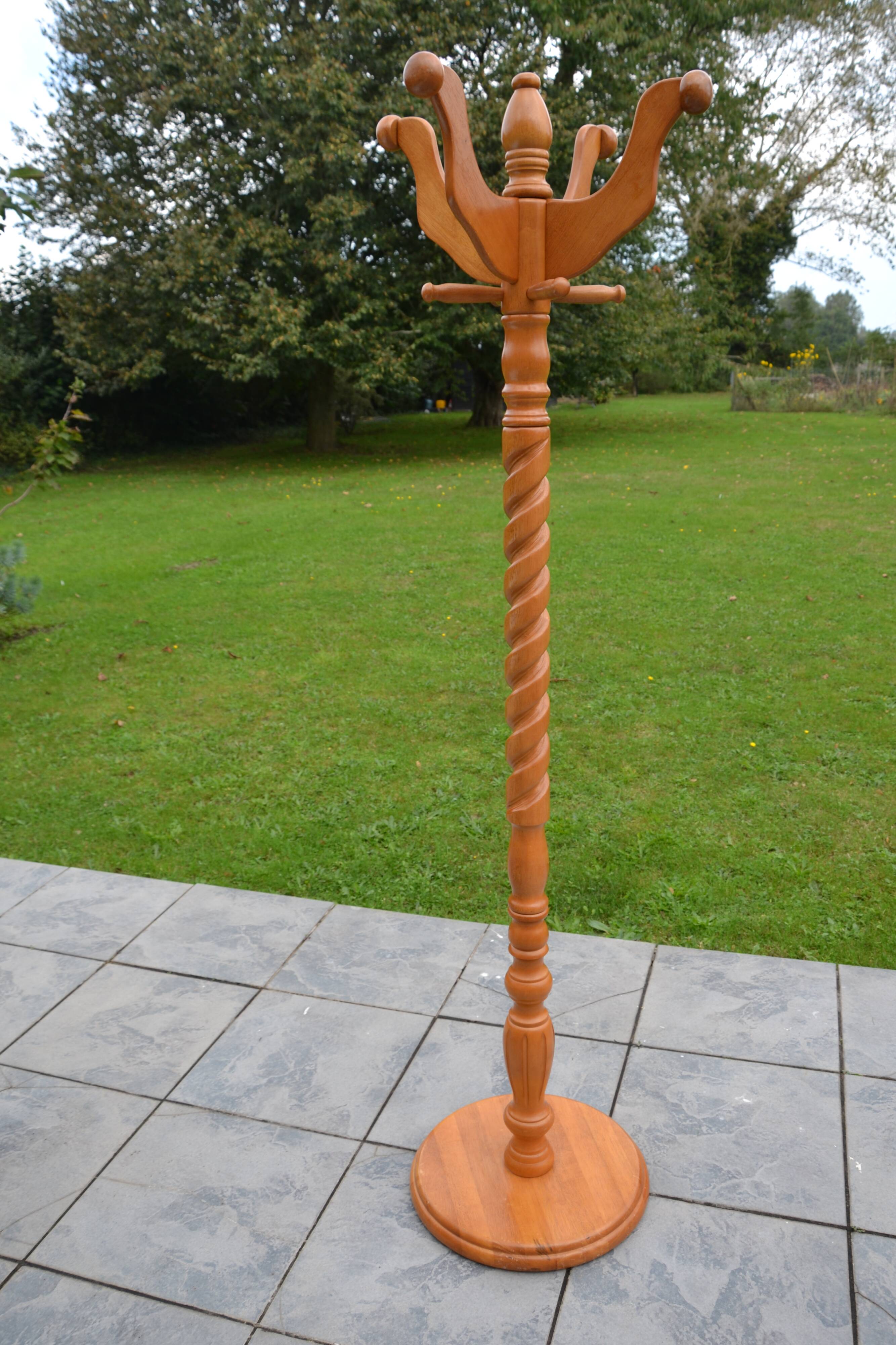 Vintage wooden coat rack, 1970