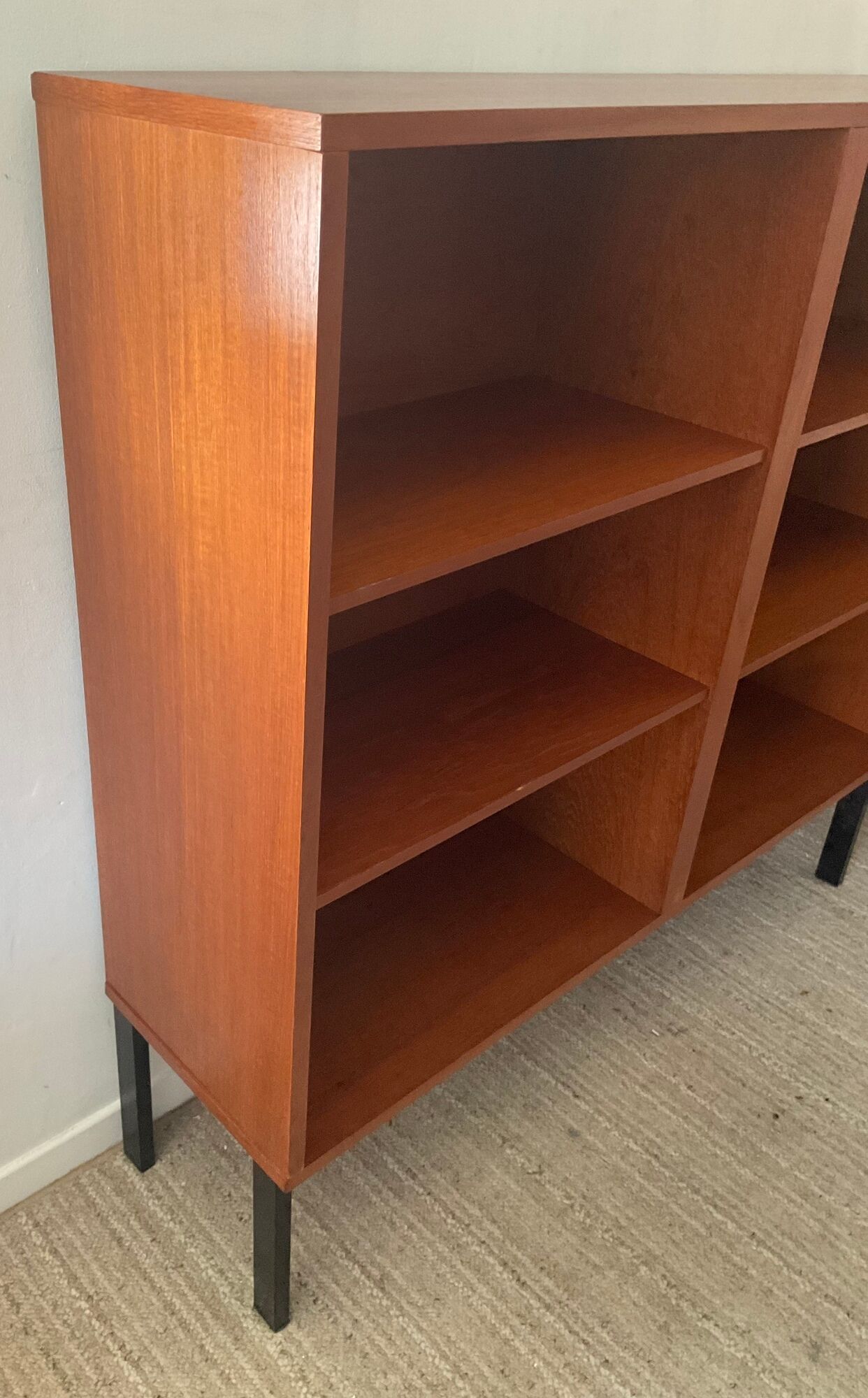 Library shelf by Pierre Guariche for Meurop 60s