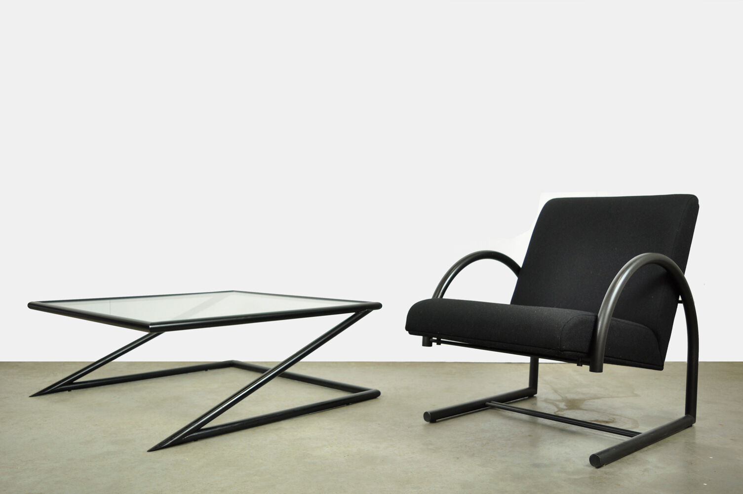 Post modern “circle” arm chair by Pierre Mazairac & Karel Boonzaaijer for Gelderland, 1980s