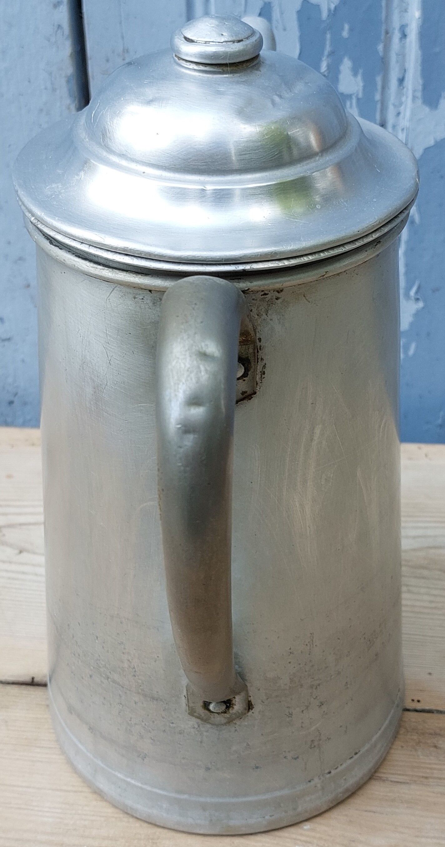 Aluminum coffee maker