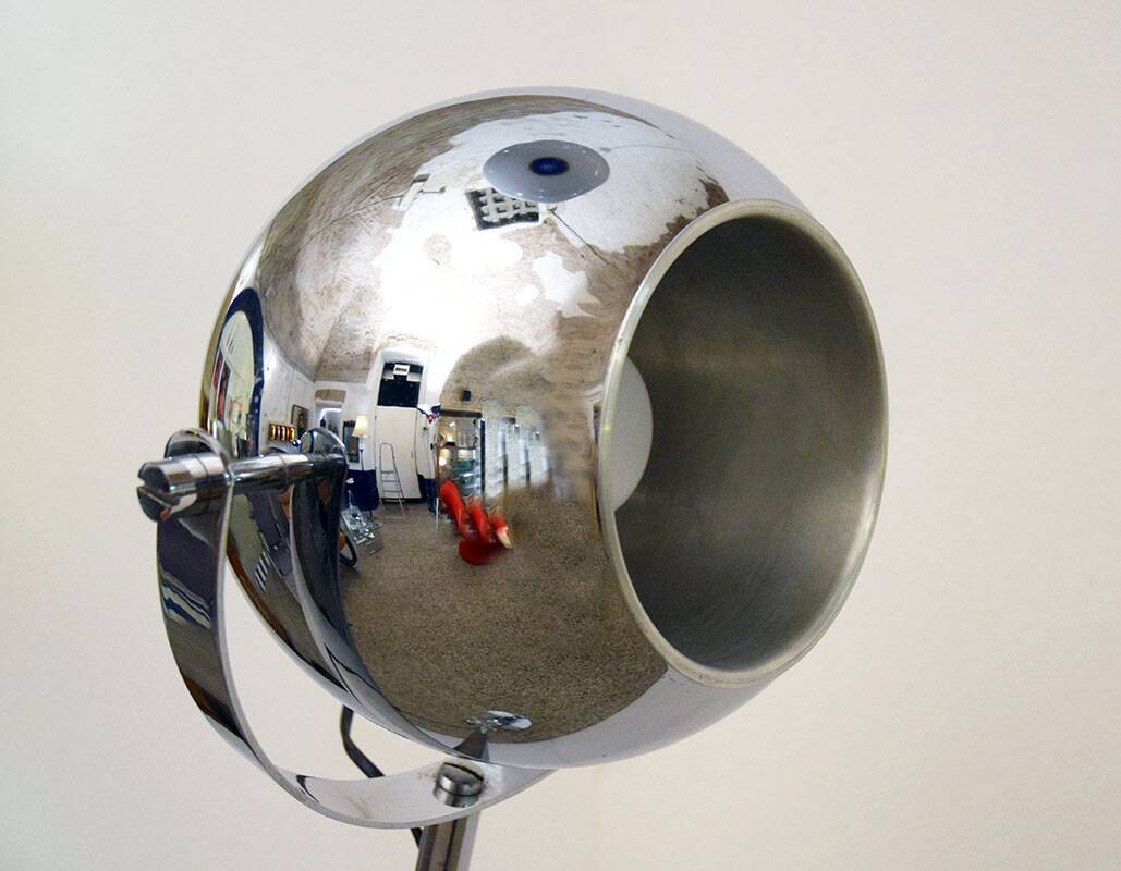 Paolo Tilche tilting floor lamp in chrome metal, 1970s