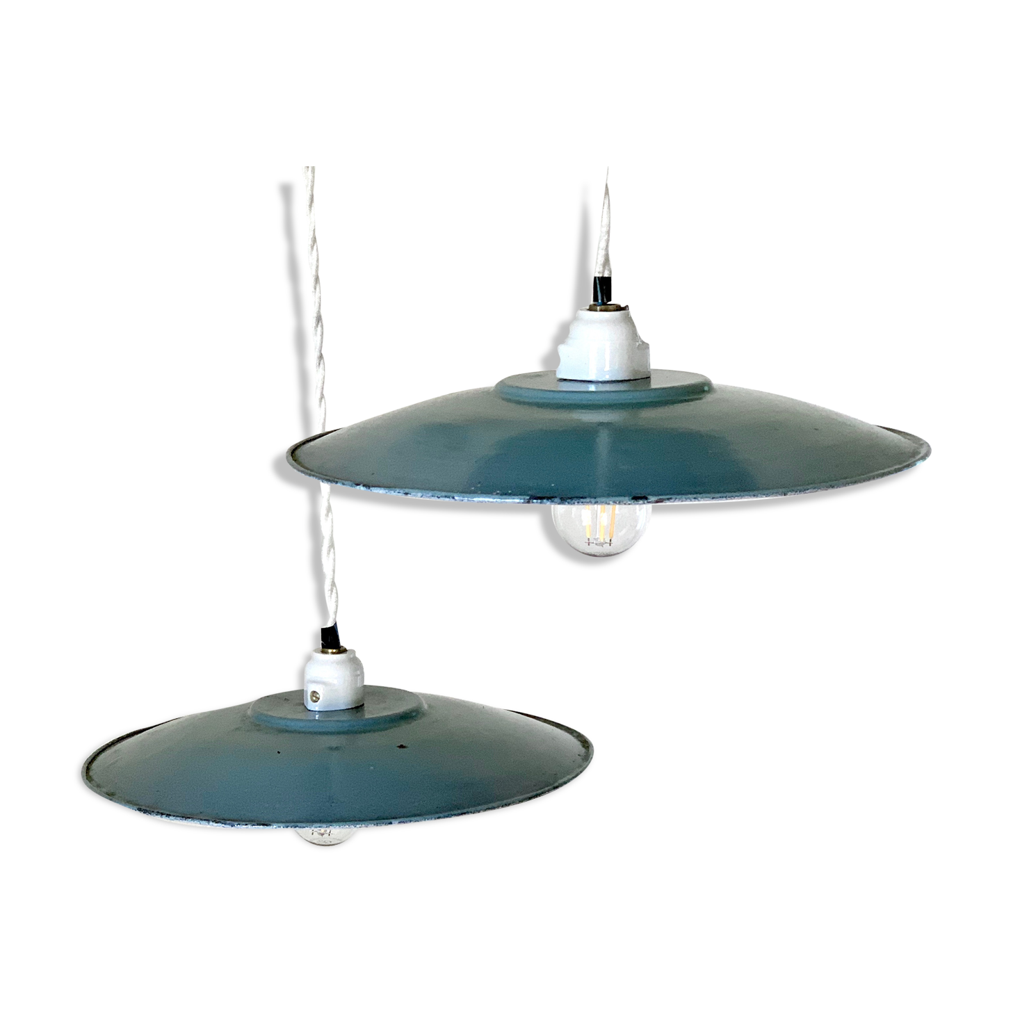 Duo of hanging lamp bistro sheet enamelled sheet metal