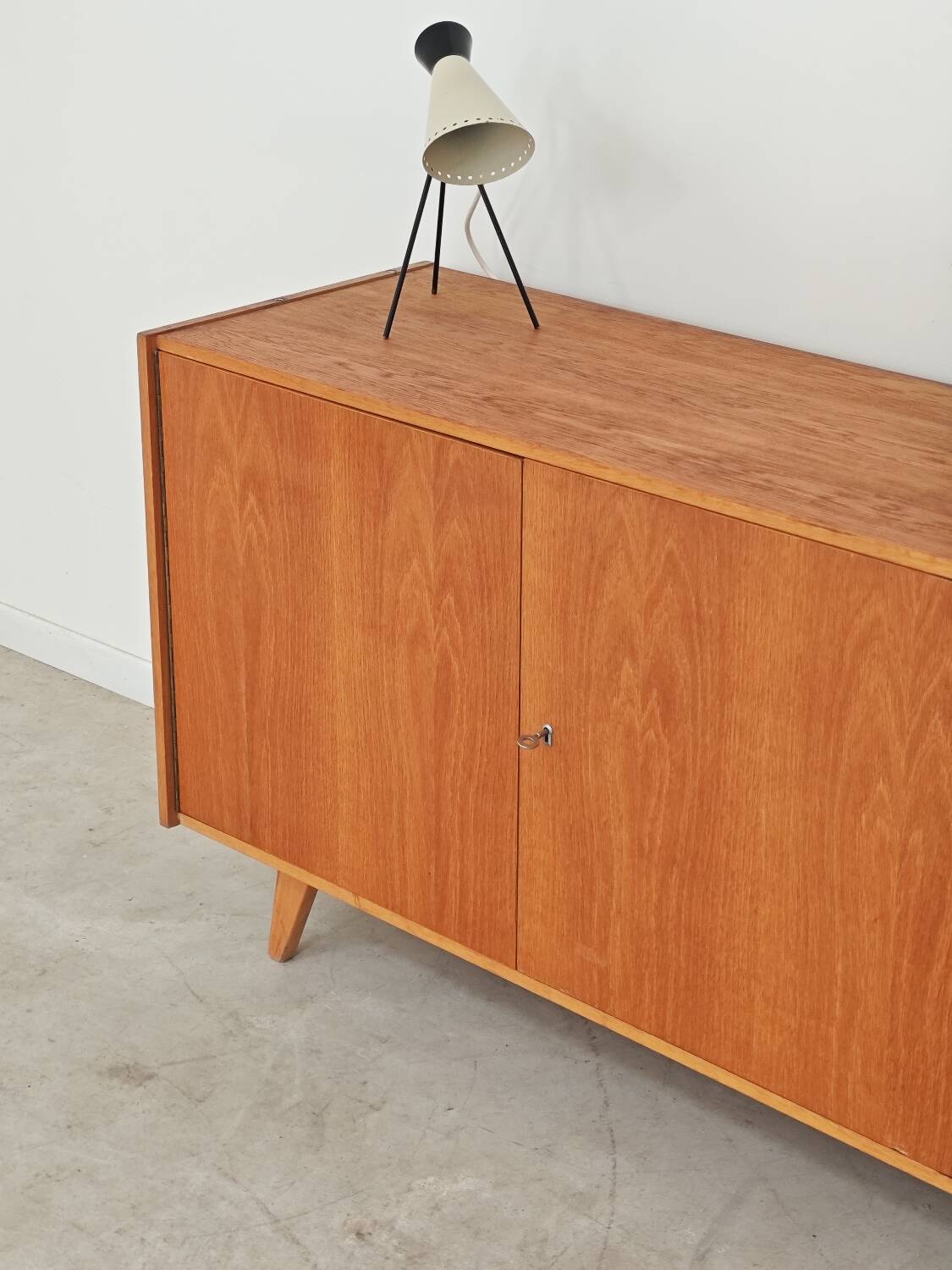 Enfilade U460 wood by Jiri Jiroutek for Intérier Praha