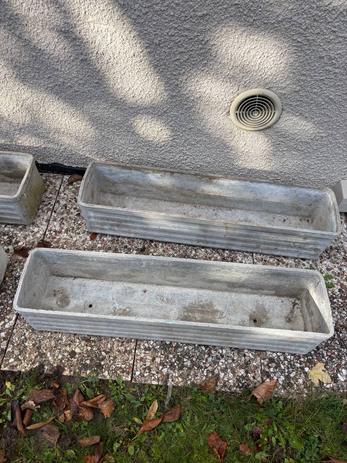 Set of 4 fibreglass planters by Willy Guhl