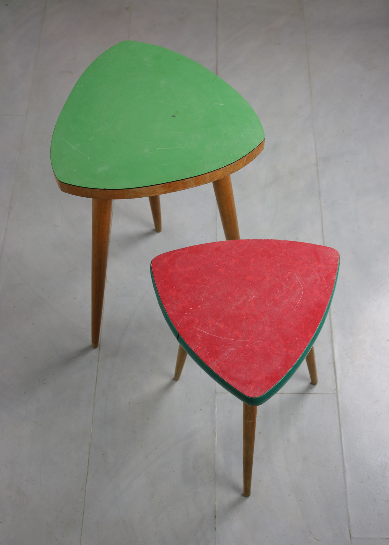 Set of 2 coffee tables