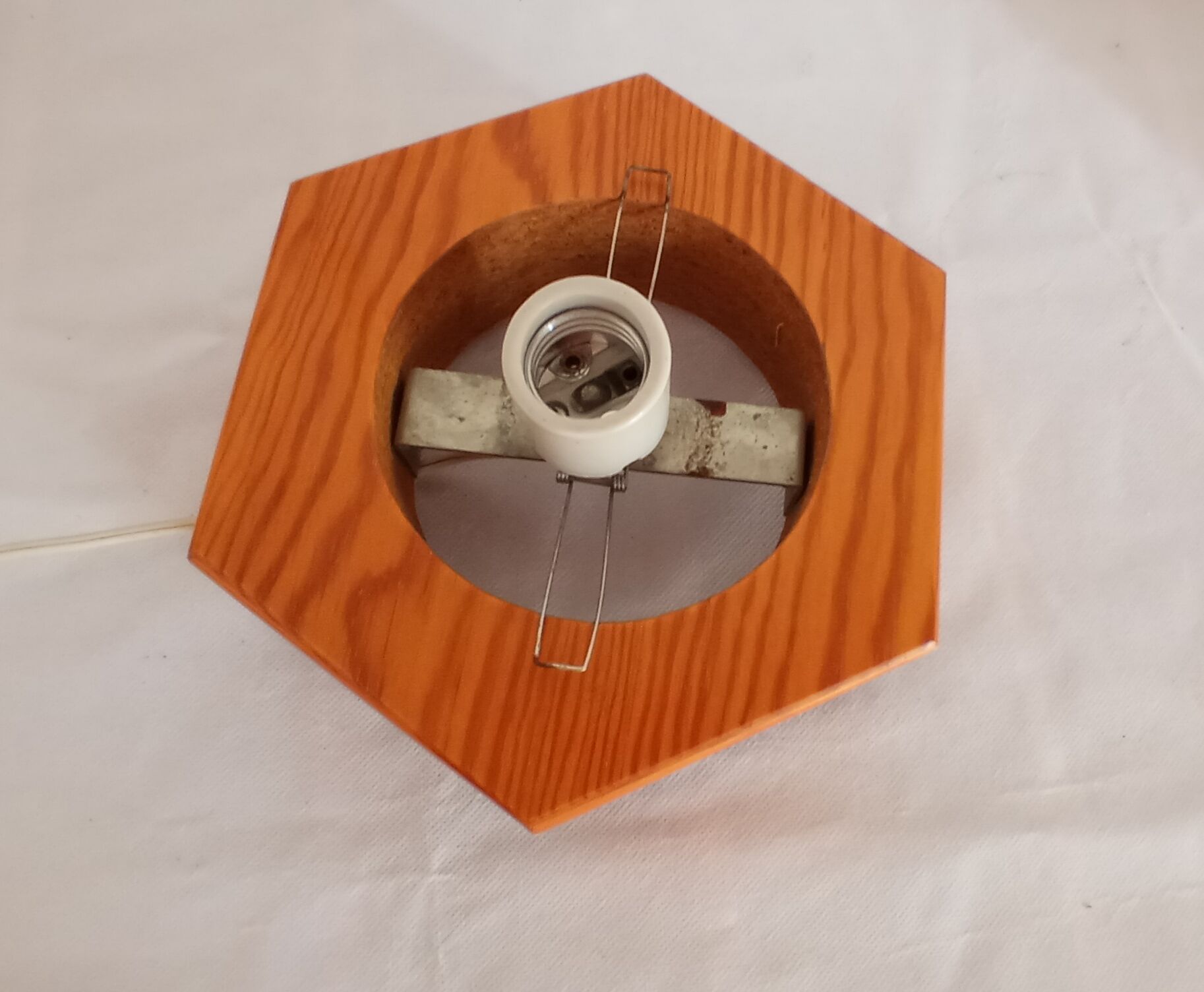 Bedside lamp in wood and opaline