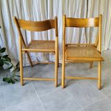 Paire de chaises pliantes cannées