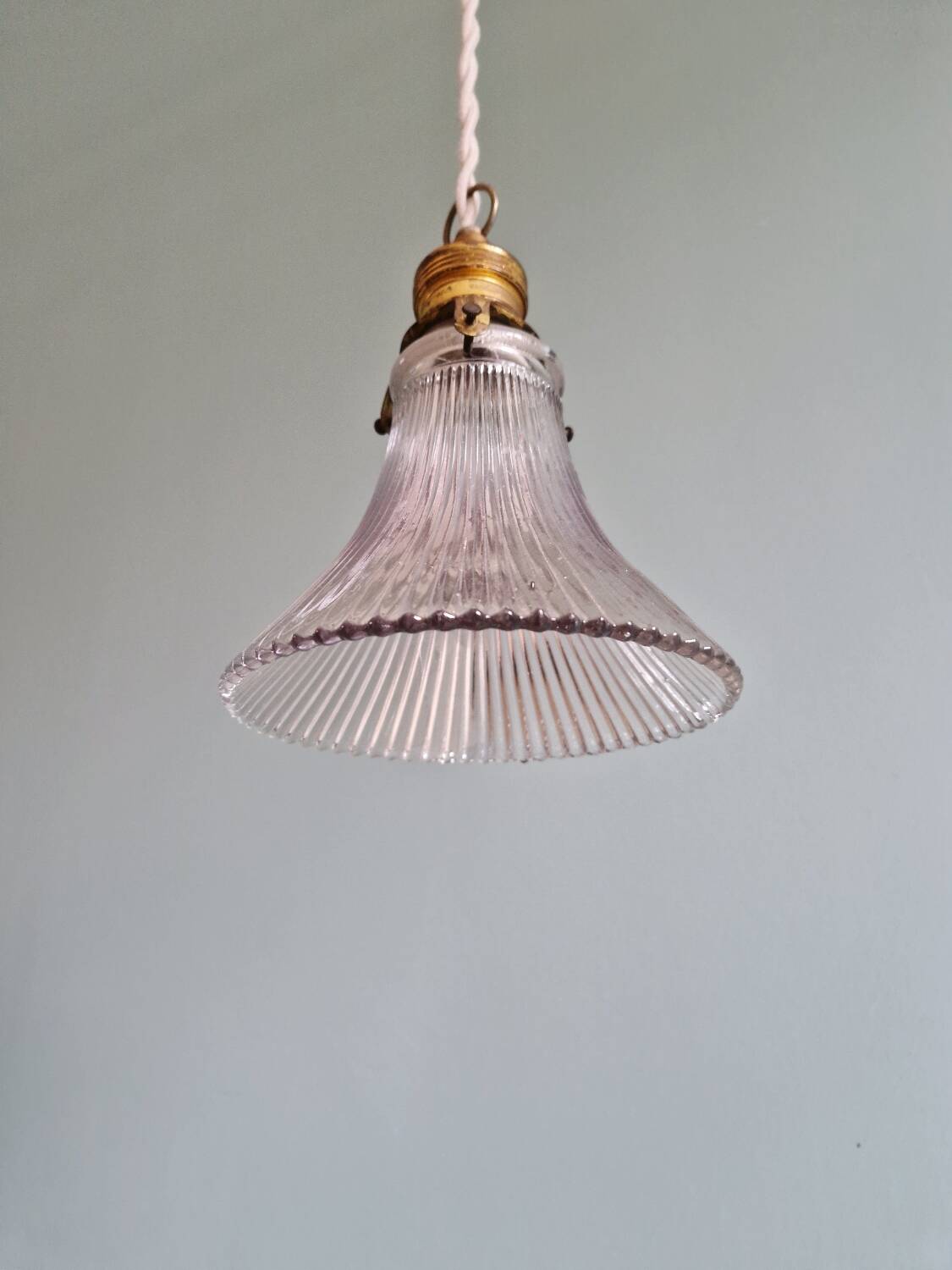 Suspension/baladeuse Art Déco en verre transparent rainuré, 1920-30 