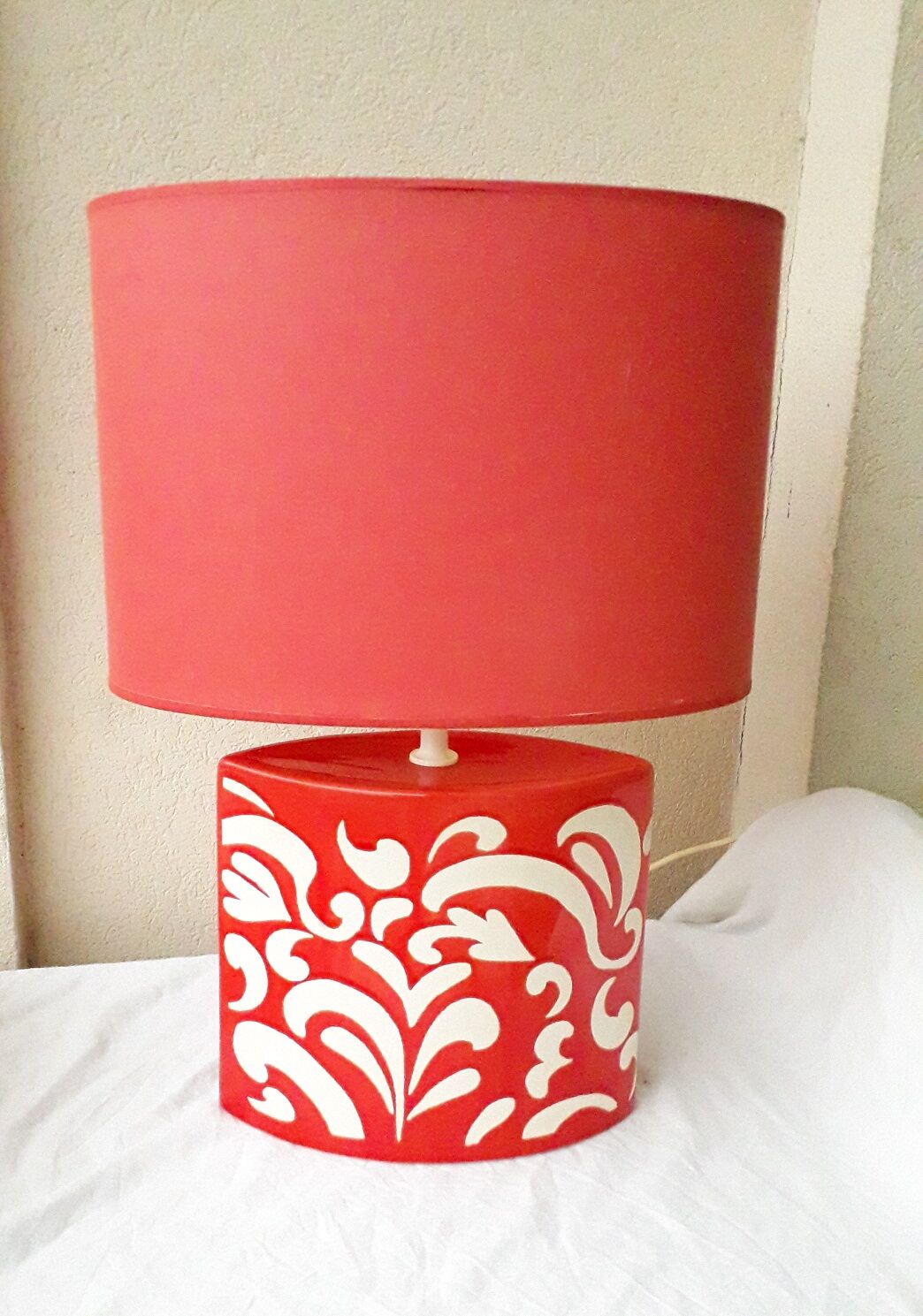 Lampe céramique rouge