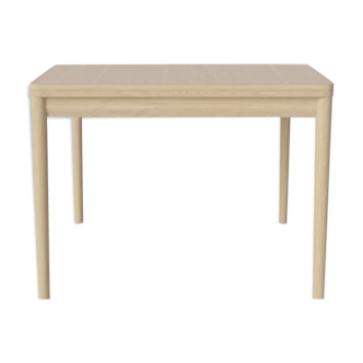 Bolia extendable dining table