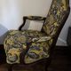 Louis XV style armchair in beech – Yellow/blue damask fabric with floral pattern.