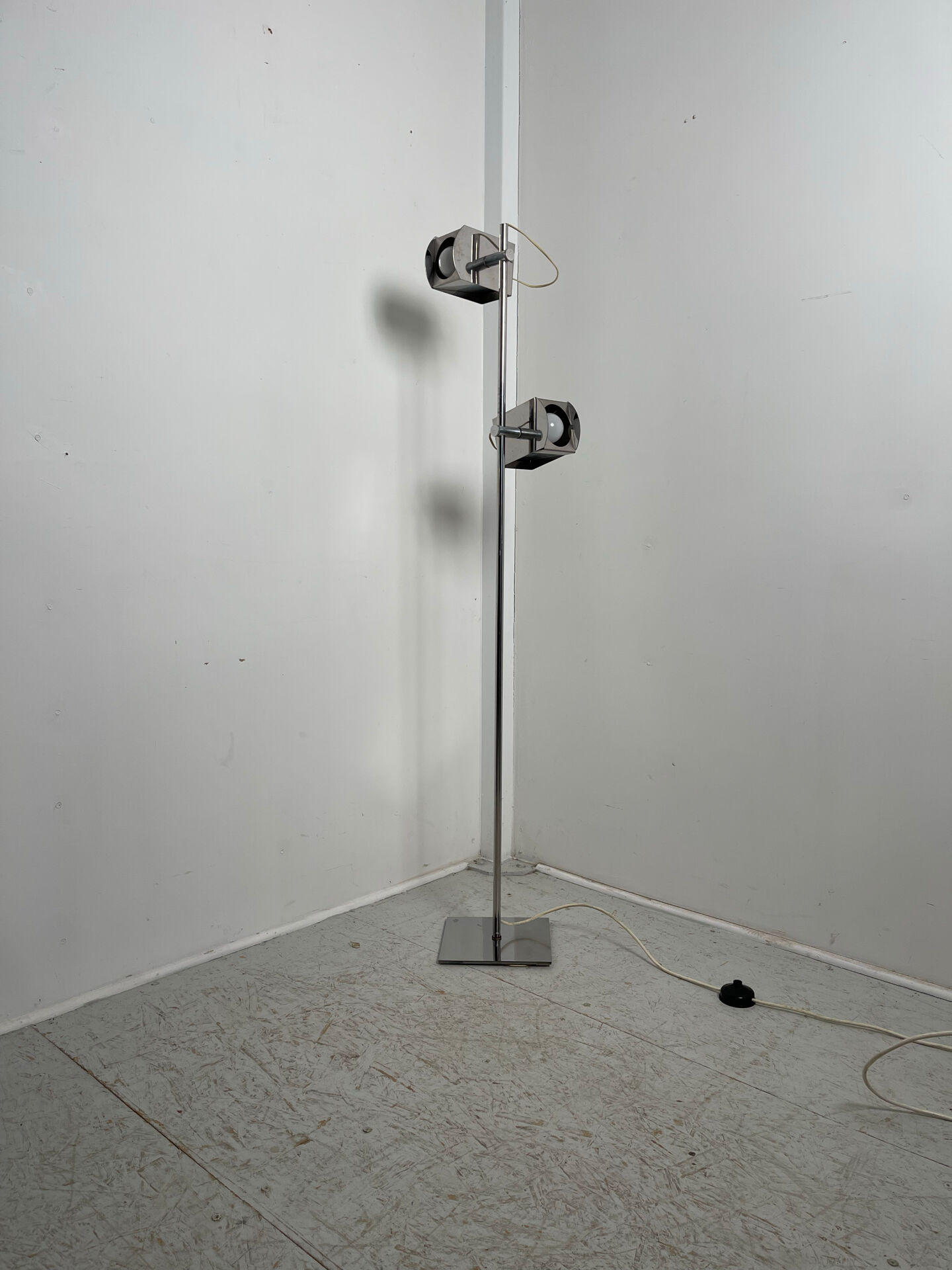 1970s two-spot floor lamp