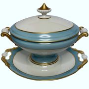 Limoges, soup tureen on stand, porcelain, early 20th century.