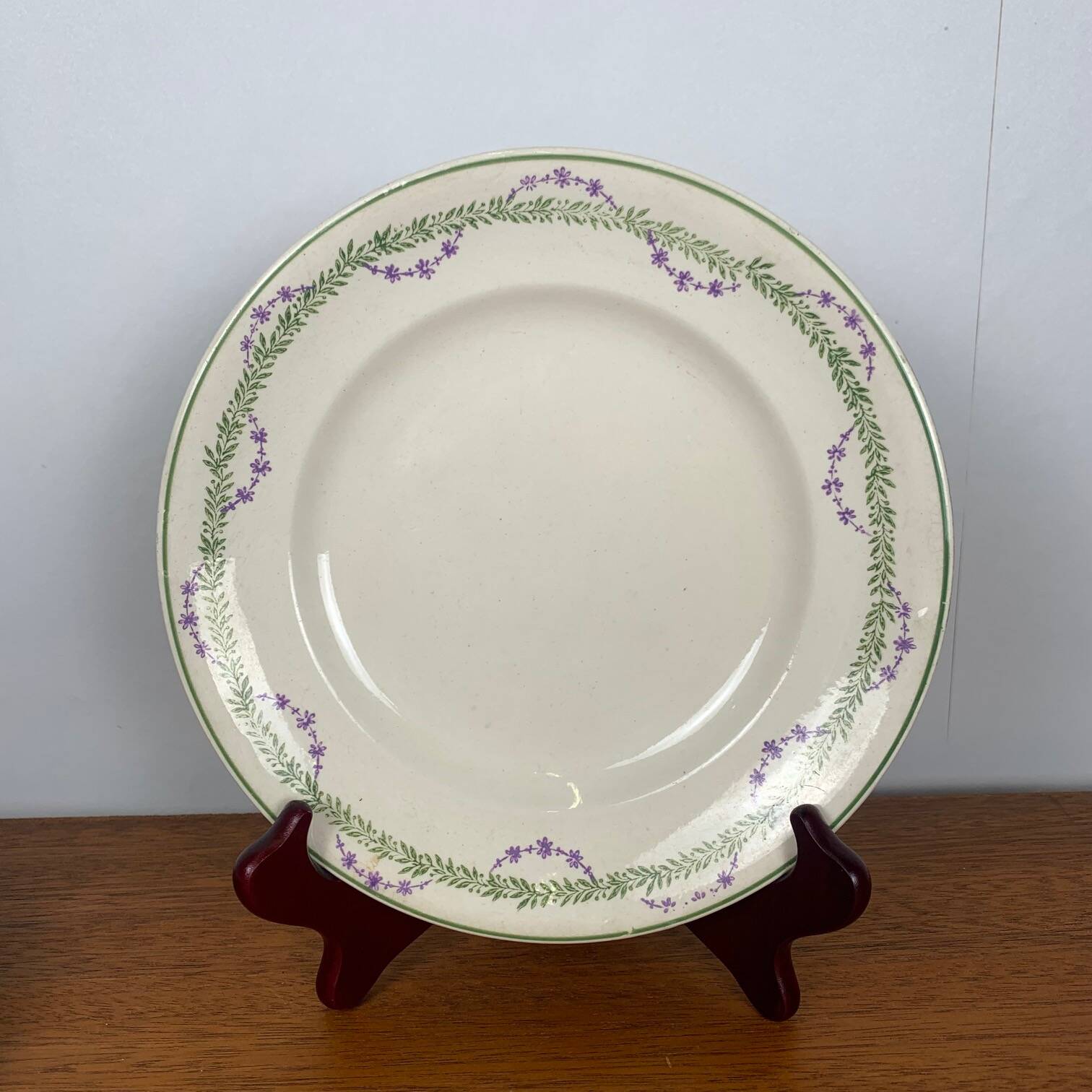 Set of 4 Longwy plates, Loridan model, early 20th century.