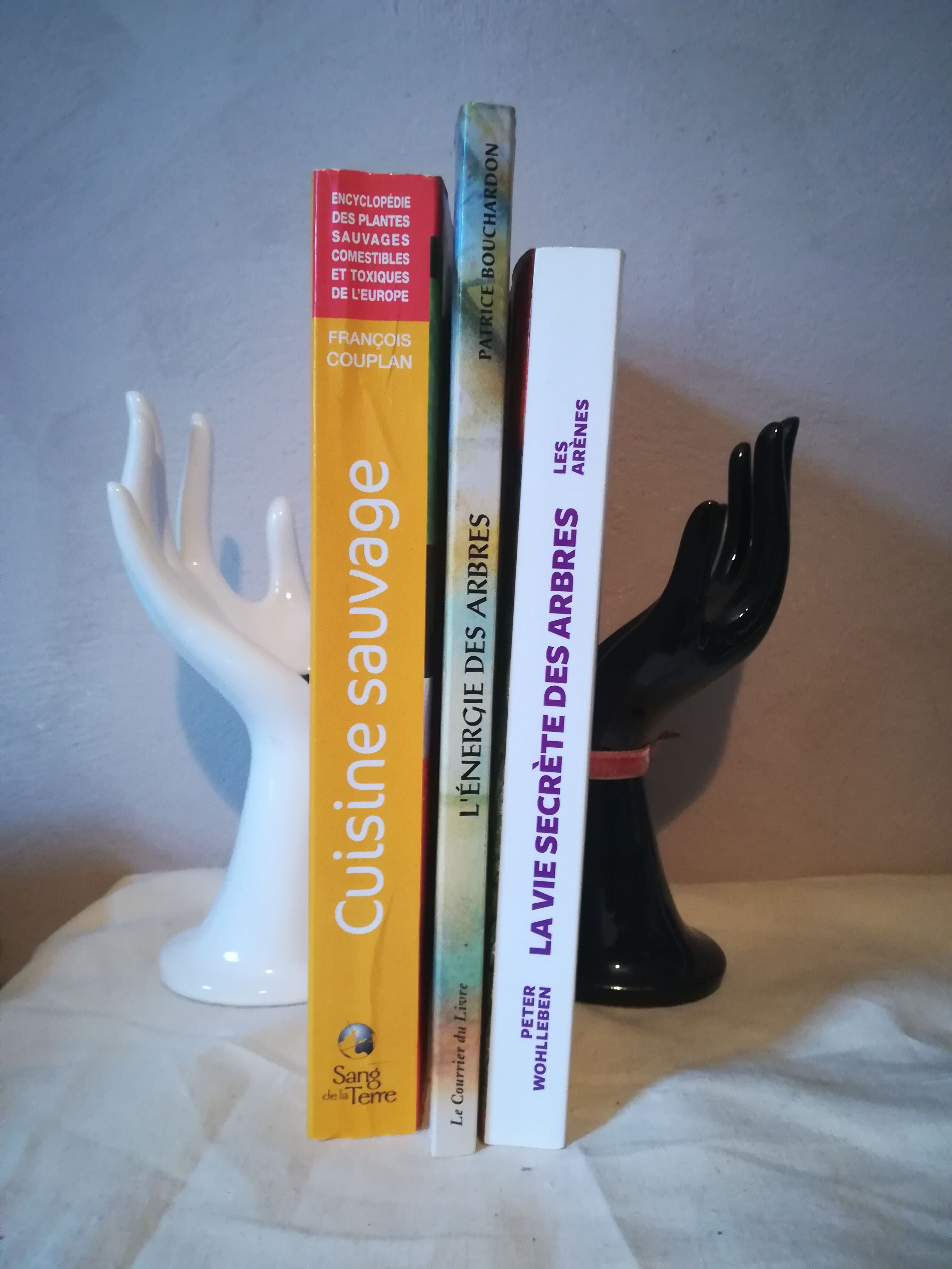 Baguier soliflore white hand