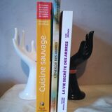 Baguier soliflore white hand