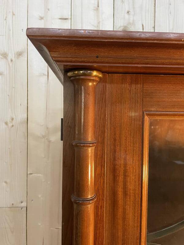 Bookcase - English display cabinet in mahogany and brass