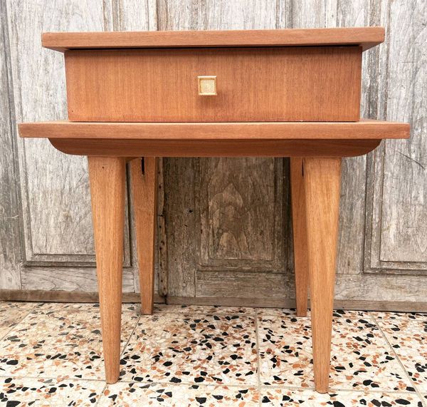 Table de chevet scandinave en teck Mid-Century, années 1950-1960