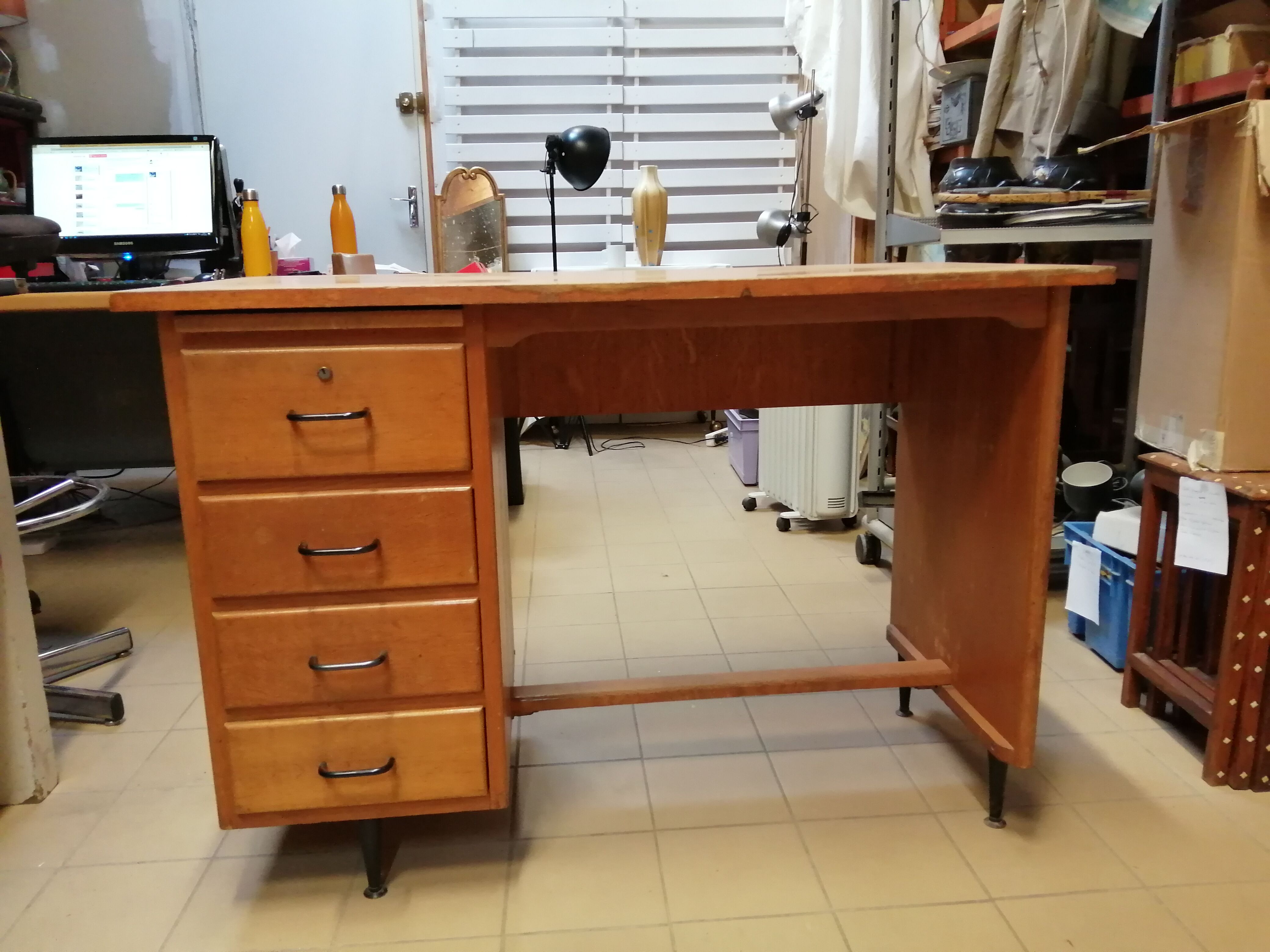 Vintage wooden desk - 60s/70s
