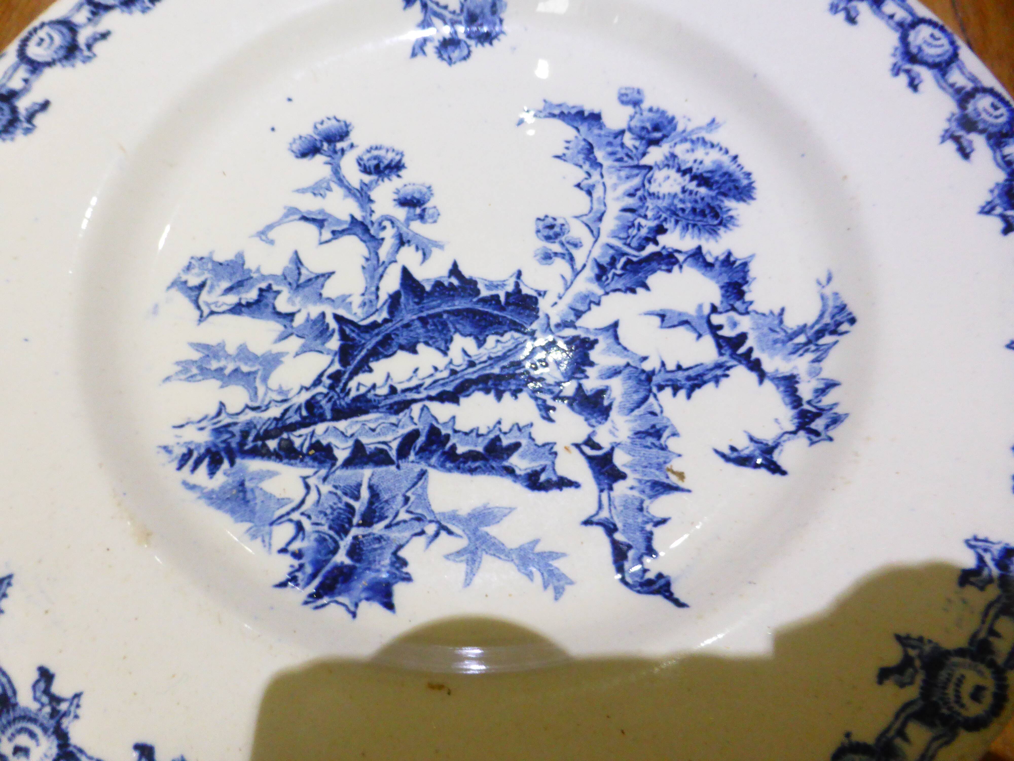 Flat compote dish on pedestal Gien Chardons 260606