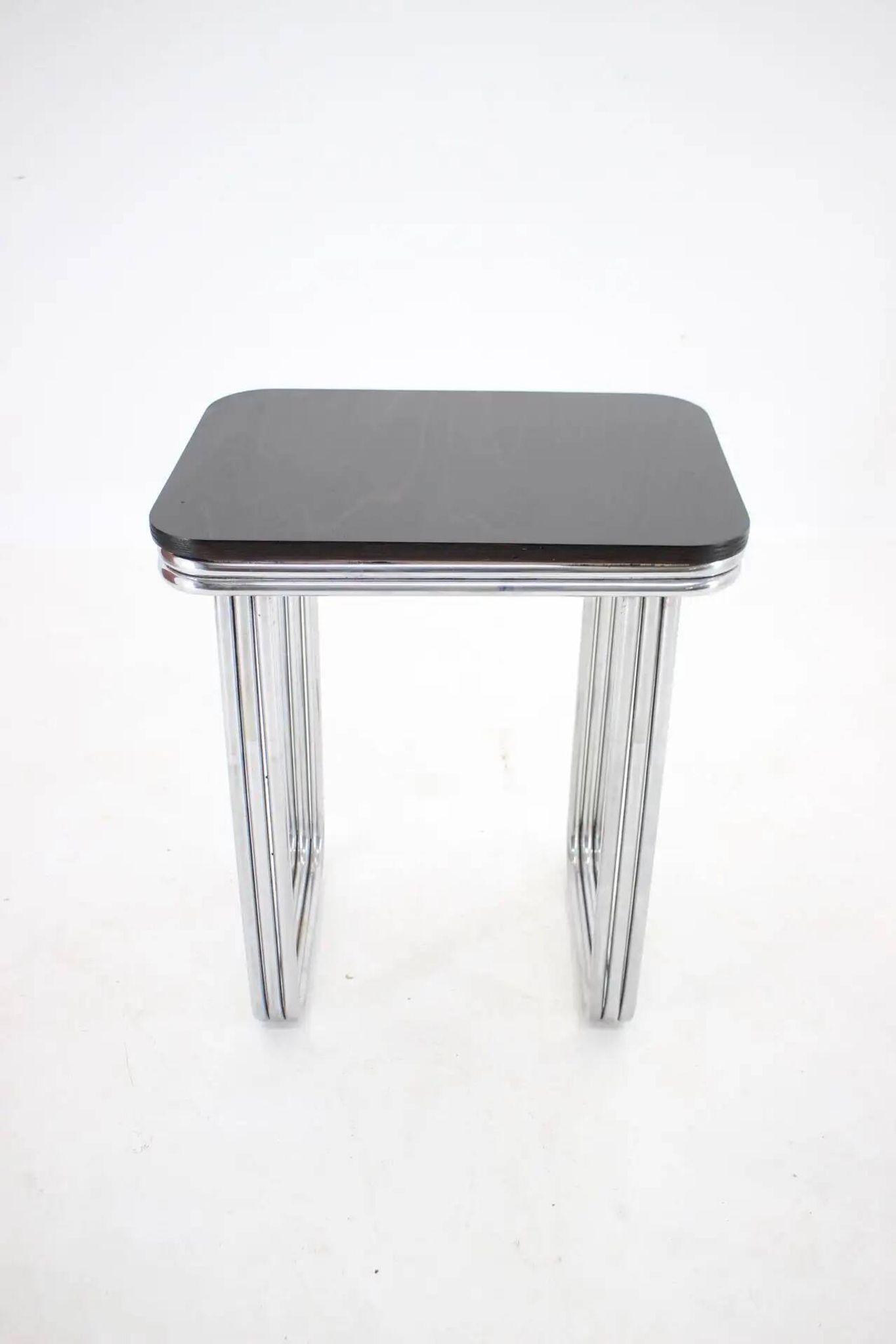 Bauhaus Art Deco tubular steel chrome table, 1930s