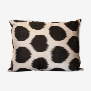 Black ivory Silk Spotted Cushion Cover