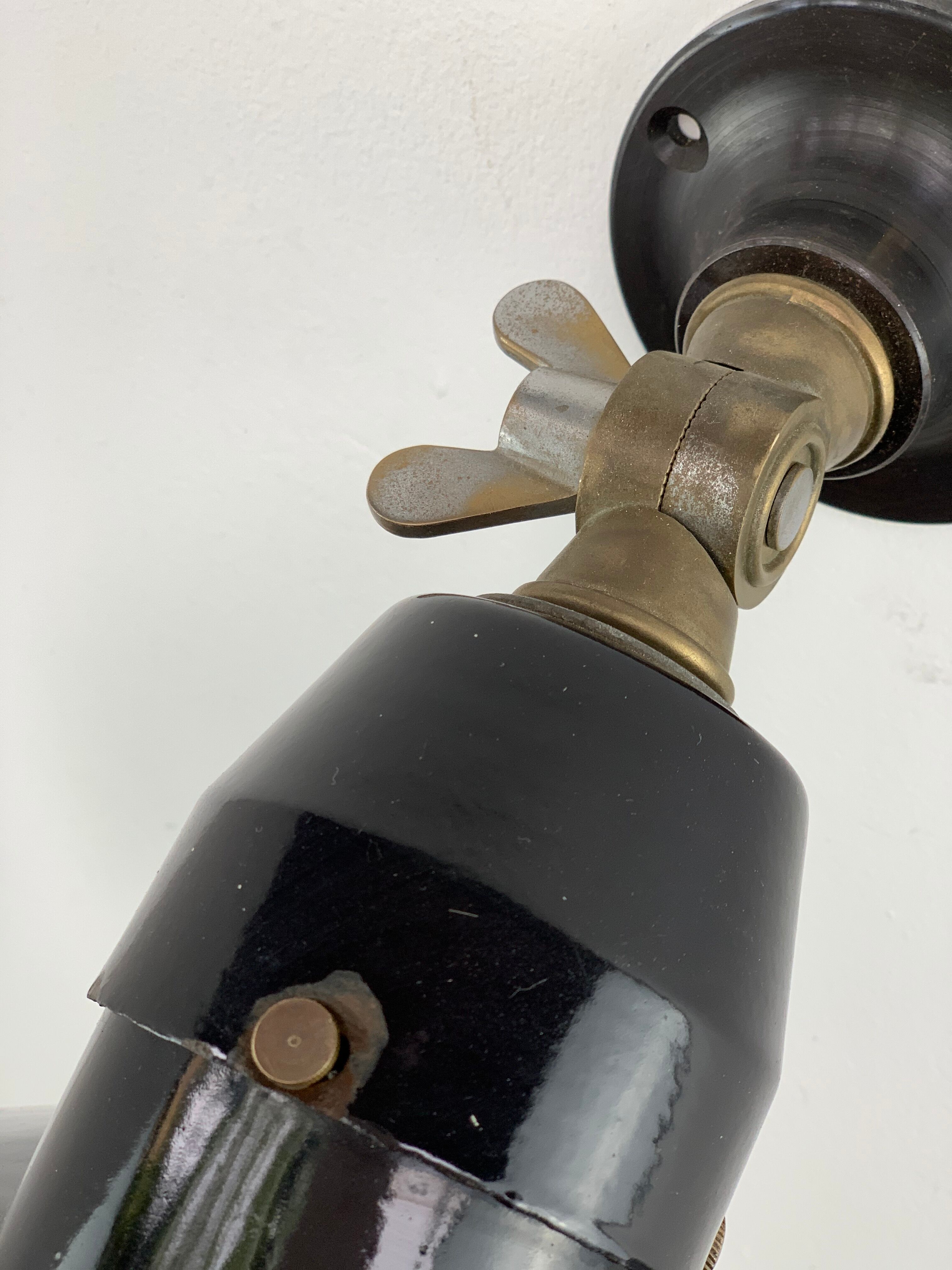 1940 workshop wall lamp