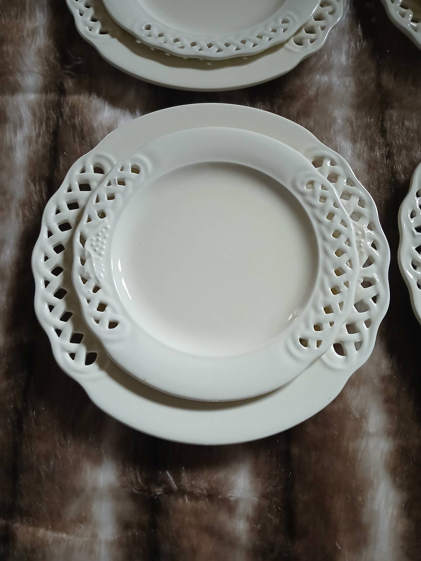 12 Italian ceramic plates